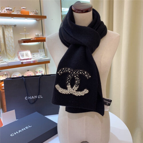 High Quality Luxury Chanel Logo Rhinestone Bead Gradient Scarf – Style 25115