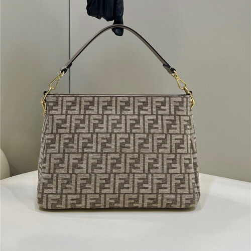 High Quality Luxury Fendi O’clock Clutch Bag alternate view