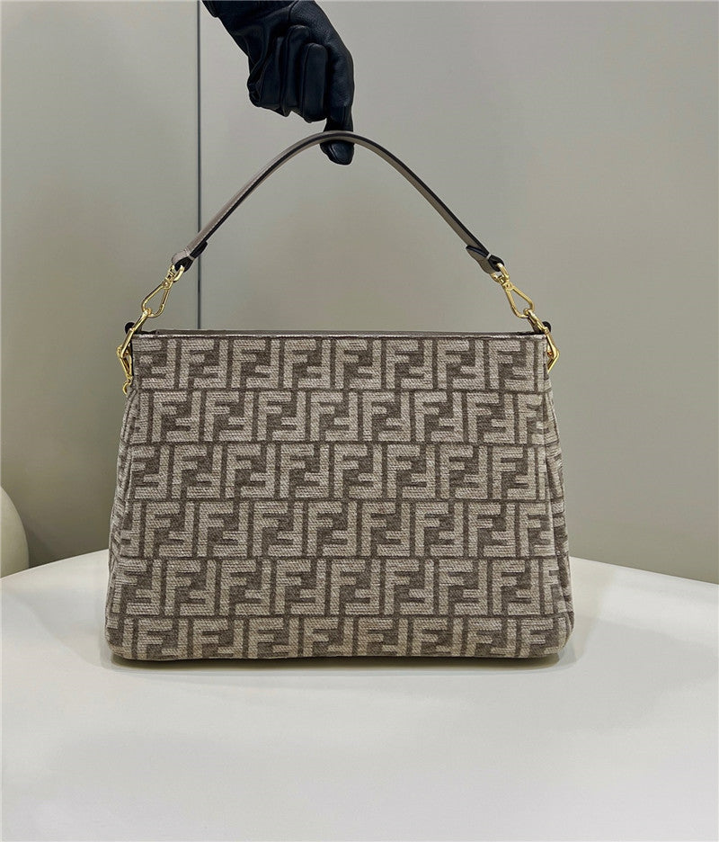 High Quality Luxury Fendi O’clock Clutch Bag product detail