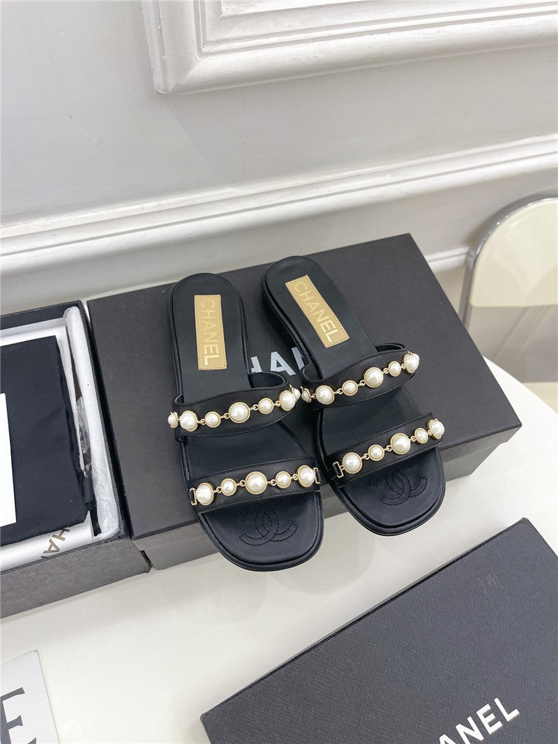 High Quality Luxury Chanel Counter Catwalk Pearl Slippers – Style 86534 product detail