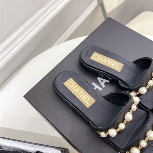 High Quality Luxury Chanel Counter Catwalk Pearl Slippers – Style 86534 product detail