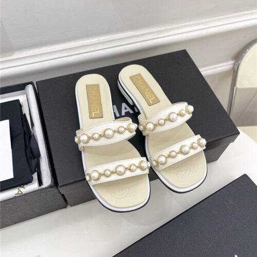 High Quality Luxury Chanel Counter Catwalk Pearl Slippers – Style 53766 product detail