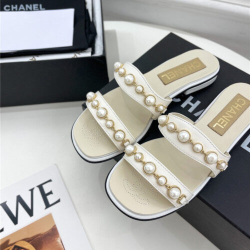 High Quality Luxury Chanel Counter Catwalk Pearl Slippers – Style 53766 product detail