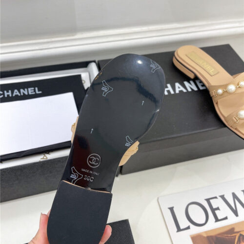 High Quality Luxury Chanel Counter Catwalk Pearl Slippers product detail