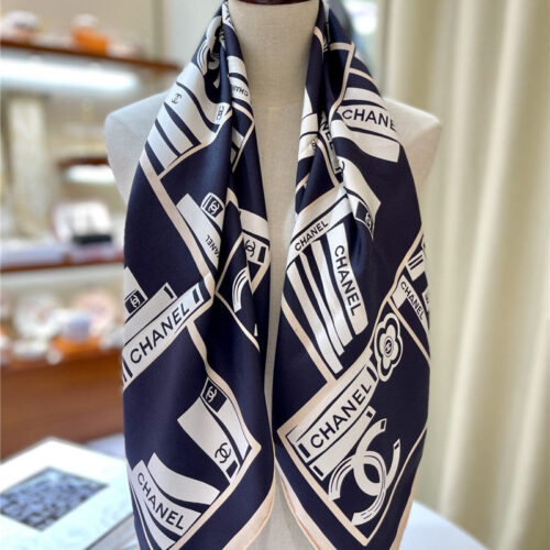 High Quality Luxury Chanel Silk Scarf Womens – Style 25138 alternate view
