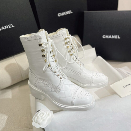 High Quality Luxury Chanel Diamond Leather Flat Martin Boots – Style 45766