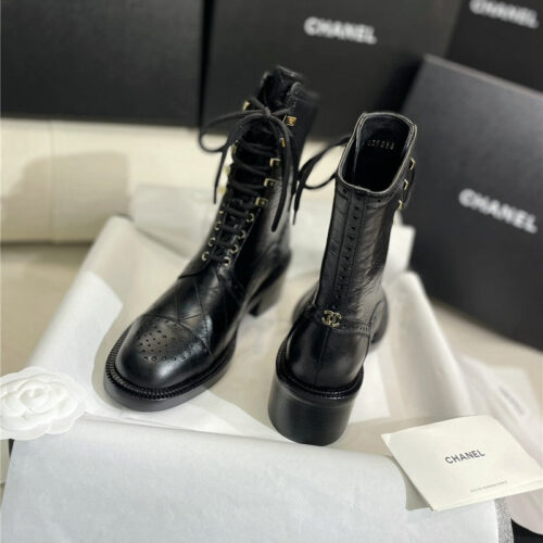 High Quality Luxury Chanel Diamond Leather Flat Martin Boots product detail