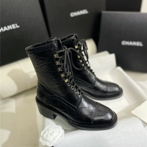 High Quality Luxury Chanel Diamond Leather Flat Martin Boots