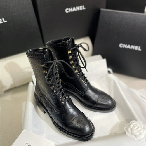 High Quality Luxury Chanel Diamond Leather Flat Martin Boots product detail