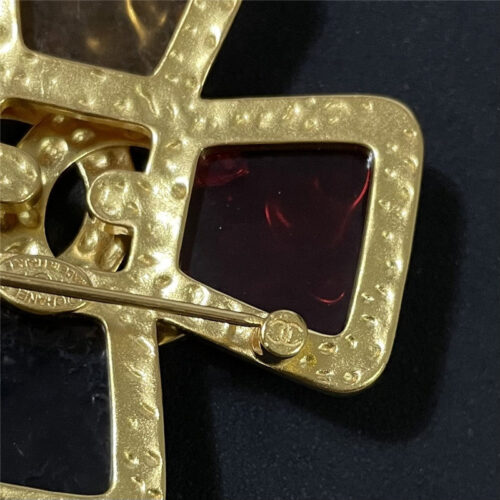 High Quality Luxury Chanel Second Hand Brooch – Style 50409 product detail