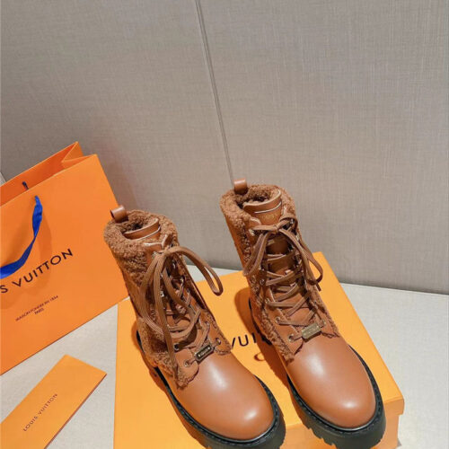 High Quality Luxury Louis Vuitton Lamb Wool Ankle Boots alternate view