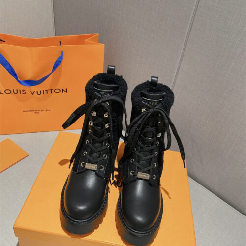 High Quality Luxury Louis Vuitton Lamb Wool Ankle Boots – Style 43267 alternate view