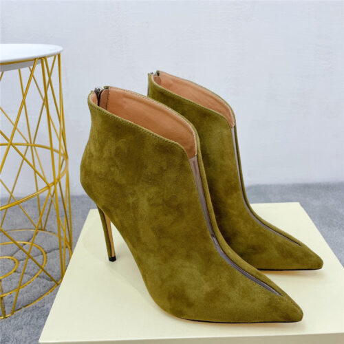 High Quality Luxury Jimmy Choo Pointed Toe Heeled Booties – Style 19127