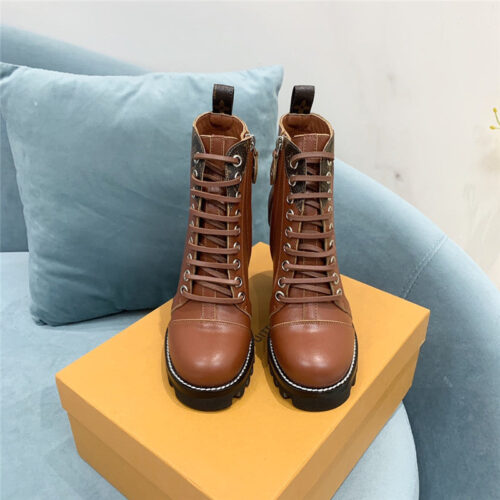 High Quality Luxury Louis Vuitton Lace Up Chunky Heel Ankle Boots – Style 81123 product detail