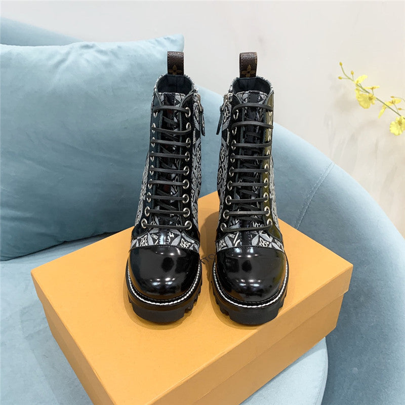 High Quality Luxury Louis Vuitton Lace Up Chunky Heel Ankle Boots – Style 79427 product detail