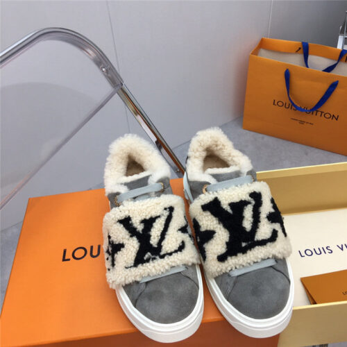High Quality Luxury Louis Vuitton Wool Platform Sneakers – Style 39395