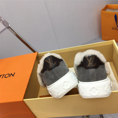 High Quality Luxury Louis Vuitton Wool Platform Sneakers – Style 39395 product detail