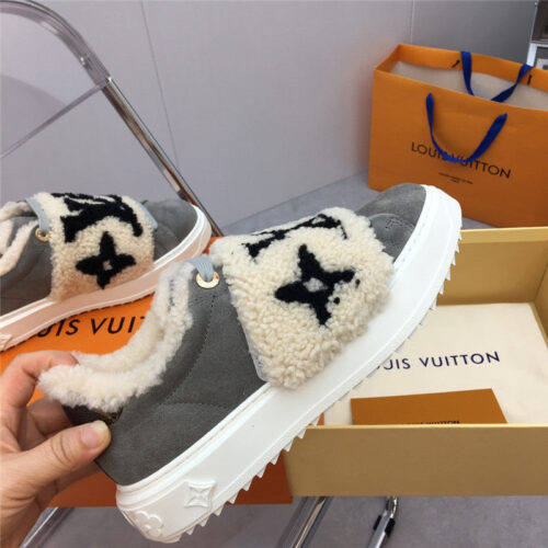 High Quality Luxury Louis Vuitton Wool Platform Sneakers – Style 39395 product detail