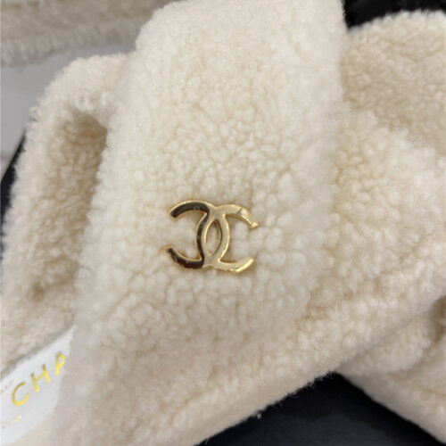 High Quality Luxury Chanel Cc Cross Strap Lambswool Slippers product detail