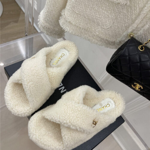 High Quality Luxury Chanel Cc Cross Strap Lambswool Slippers product detail
