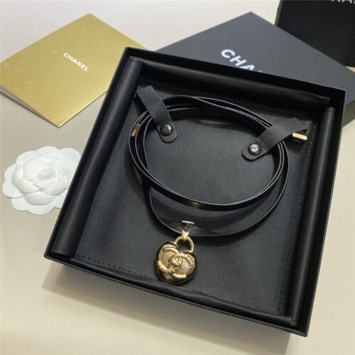 High Quality Luxury Chanel Metal Leather Heart Cc Necklace