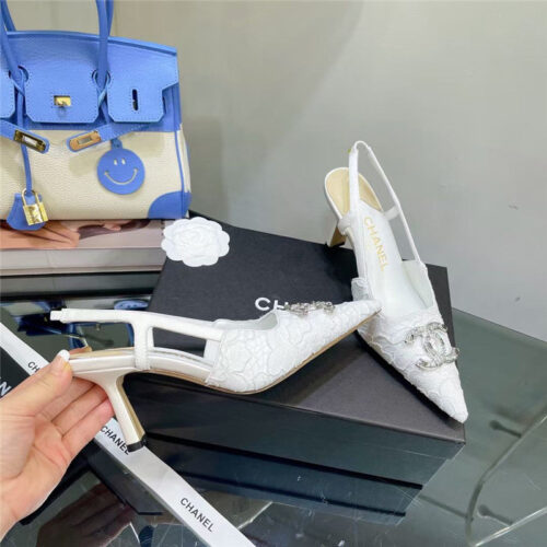 High Quality Luxury Chanel Pearl Double C Pendant Diamond Shoes – Style 96646 alternate view