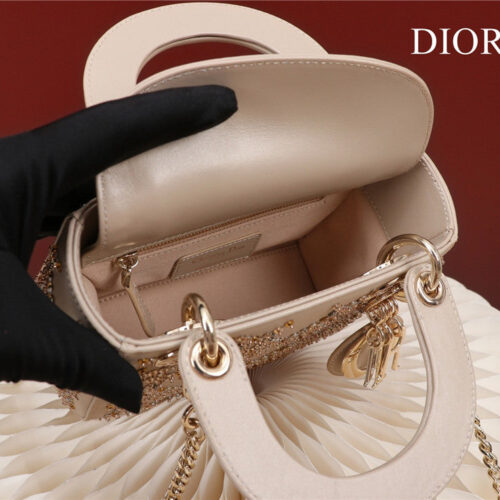High Quality Luxury Mini Lady Dior Beaded Bag product detail