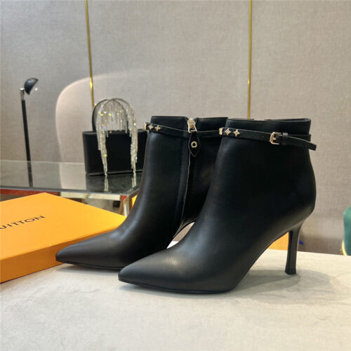 High Quality Luxury Louis Vuitton Logo Signature Ankle Boots – Style 46051