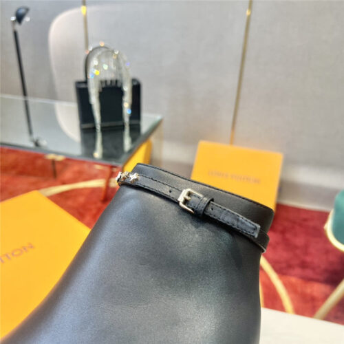 High Quality Luxury Louis Vuitton Logo Signature Ankle Boots – Style 46051 product detail