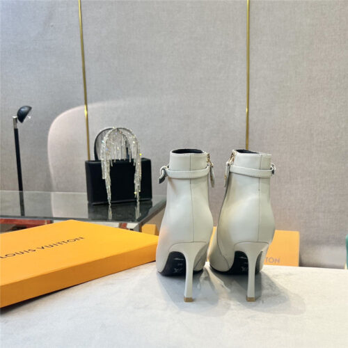 High Quality Luxury Louis Vuitton Logo Signature Ankle Boots product detail