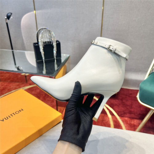 High Quality Luxury Louis Vuitton Logo Signature Ankle Boots product detail