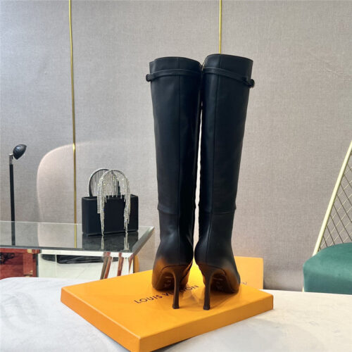 High Quality Luxury Louis Vuitton Logo Signature Boots – Style 09891 product detail