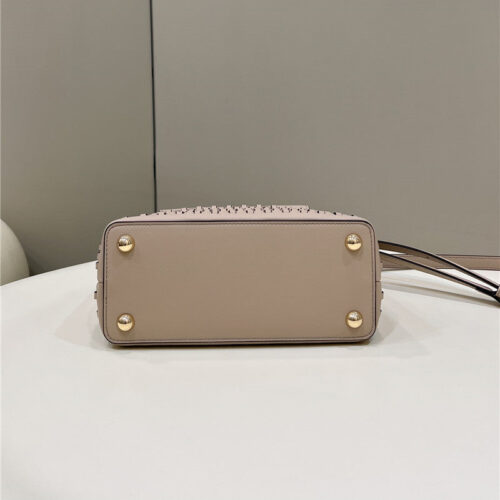 High Quality Luxury Fendi Peekaboo Small Bag product detail