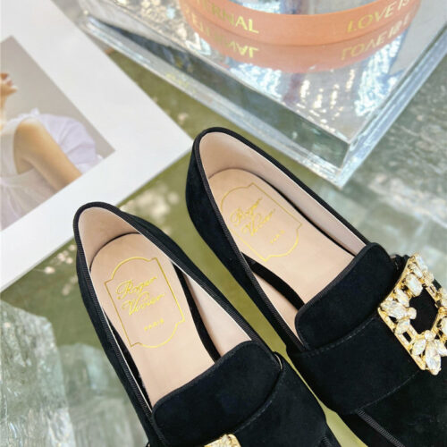 High Quality Luxury Roger Vivier Diamond Buckle Loafers product detail