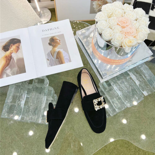 High Quality Luxury Roger Vivier Diamond Buckle Loafers product detail