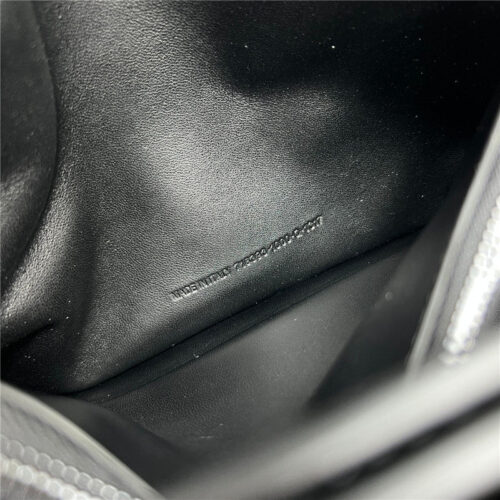 High Quality Luxury Balenciaga Crush Bag Medium product detail