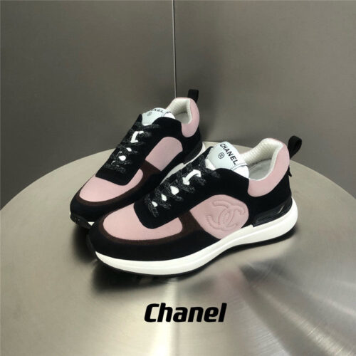 High Quality Luxury Chanel Low Top Trainer alternate view