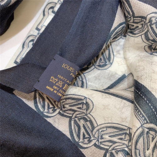 High Quality Luxury Louis Vuitton Monogram Forever Cashmere Scarf product detail
