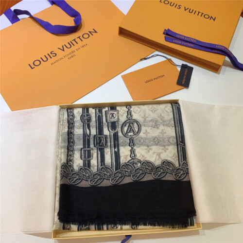 High Quality Luxury Louis Vuitton Monogram Forever Cashmere Scarf product detail