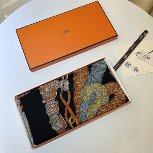 High Quality Luxury Hermes Saddle Print Cashmere Scarf product detail
