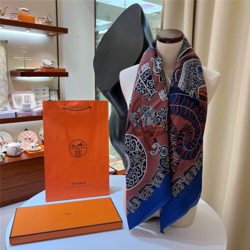 High Quality Luxury Hermes Saddle Print Cashmere Scarf – Style 26151 alternate view