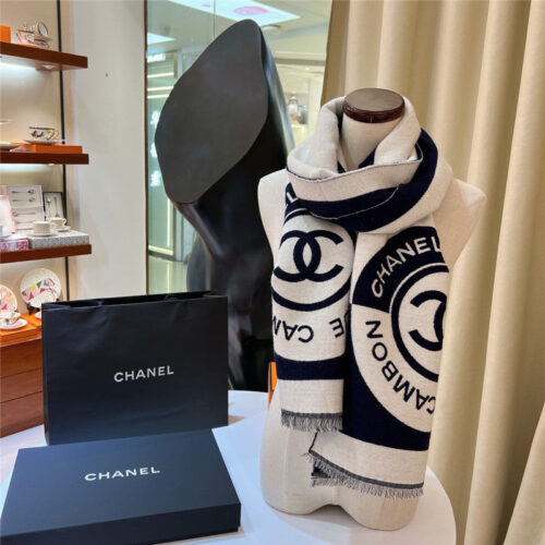 High Quality Luxury Chanel Logo Reversible Wool Scarf – Style 25112 alternate view