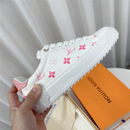 High Quality Luxury Louis Vuitton Classic Printed White Shoes alternate view