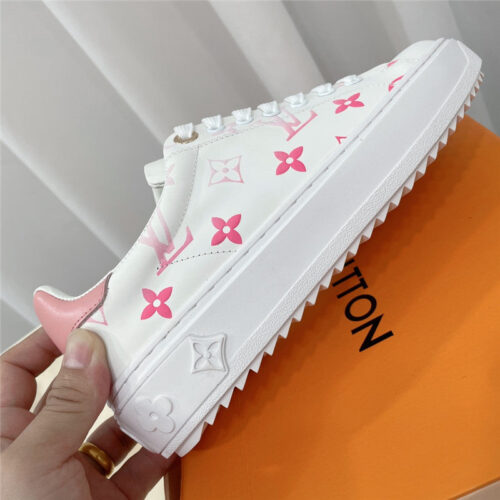 High Quality Luxury Louis Vuitton Classic Printed White Shoes product detail