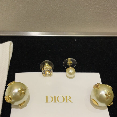 High Quality Luxury Dior Tribales Asymmetric Rhinestone Pearl Earrings product detail