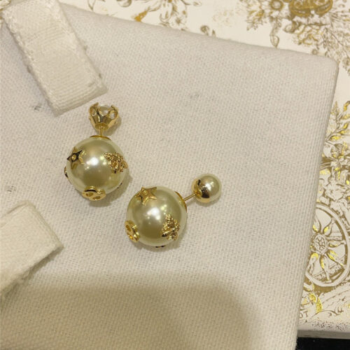 High Quality Luxury Dior Tribales Asymmetric Rhinestone Pearl Earrings product detail