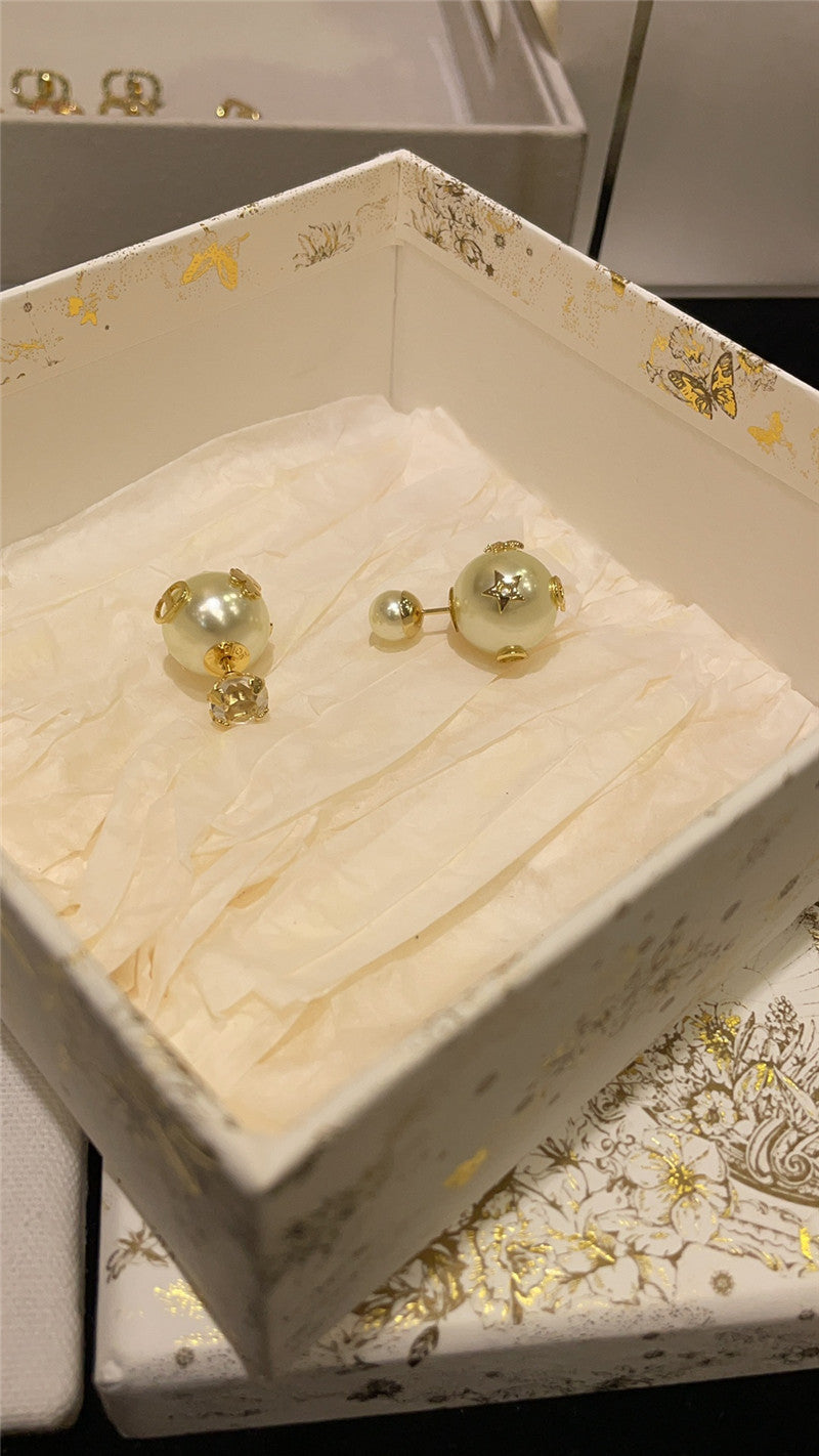 High Quality Luxury Dior Tribales Asymmetric Rhinestone Pearl Earrings product detail