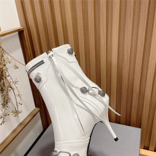 High Quality Luxury Balenciaga Buckled Ankle Boots – Style 53123 product detail