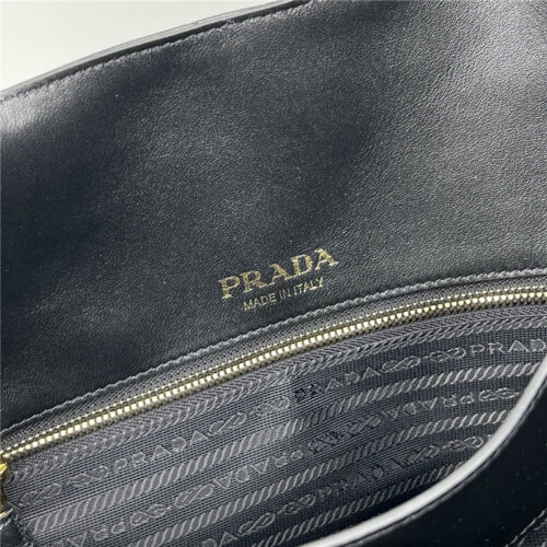 High Quality Luxury Prada Shopping Bag product detail