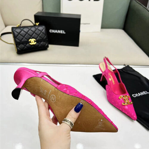 High Quality Luxury Chanel Pearl Double C Pendant Diamond Shoes – Style 83078 product detail